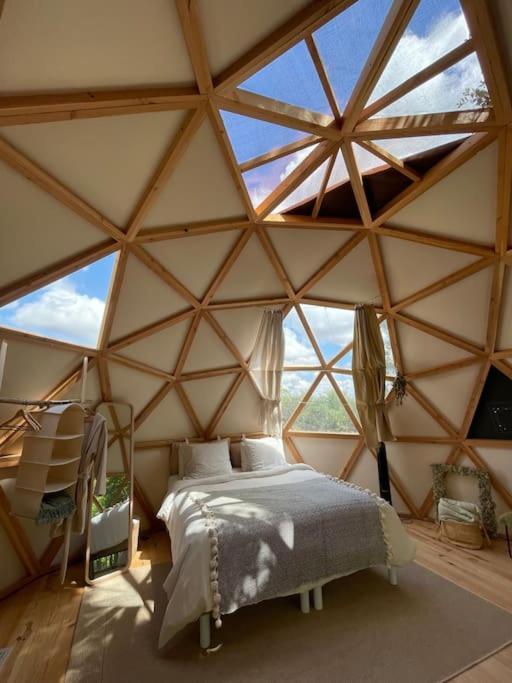 Dome Insolite Lichen Jacuzzi Et Petits-Dejeuners Inclus Gondrin Eksteriør billede